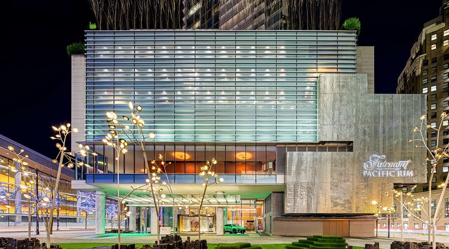 Fairmont Pacific Rim guest room